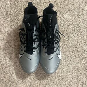 Vapor speed football cleats